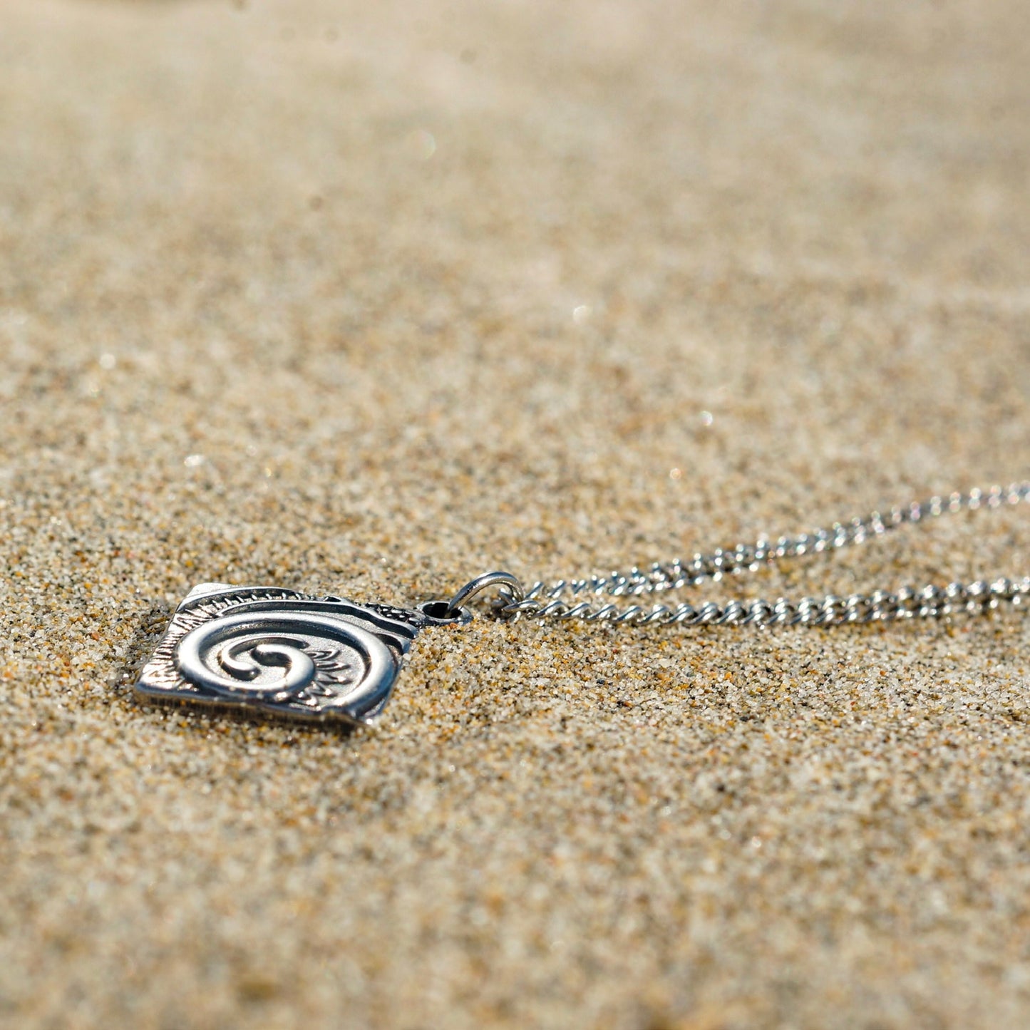 SPIRAL NECKLACE